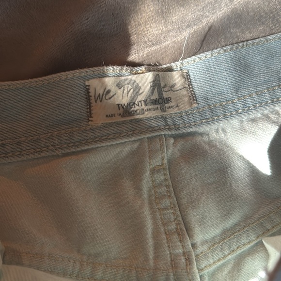 We The Free Paradise Blue Distressed Jeans NWT Size 24 $78 - Picture 4 of 5